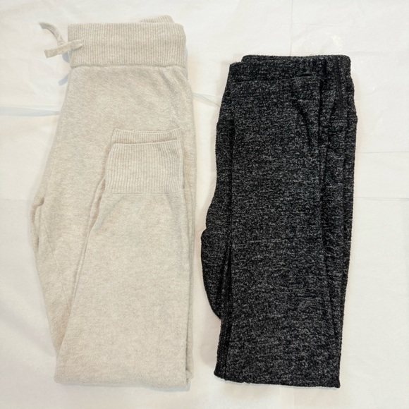 2 pairs of girls joggers , Medium 8-10 - Picture 2 of 7